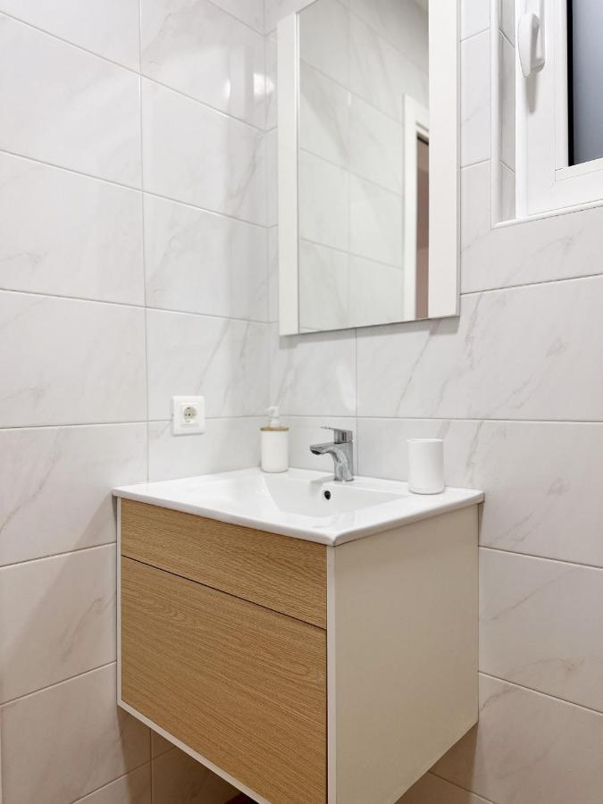 Danin Apartmani Bar Bagian luar foto