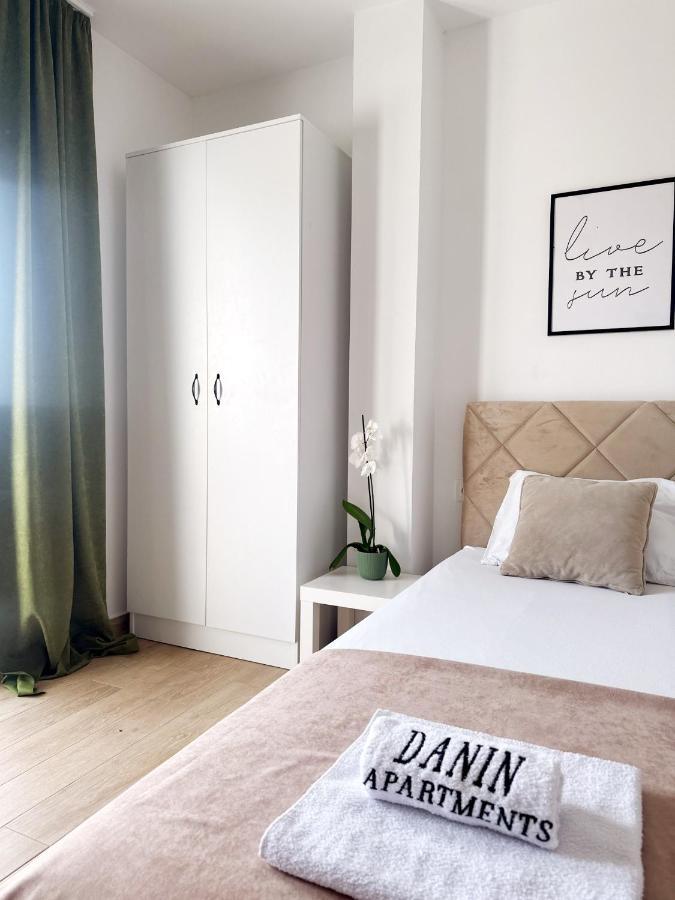 Danin Apartmani Bar Bagian luar foto